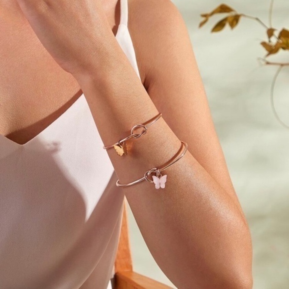 3/$30 ๐ 2pc Butterfly Knot Bangle Bracelet